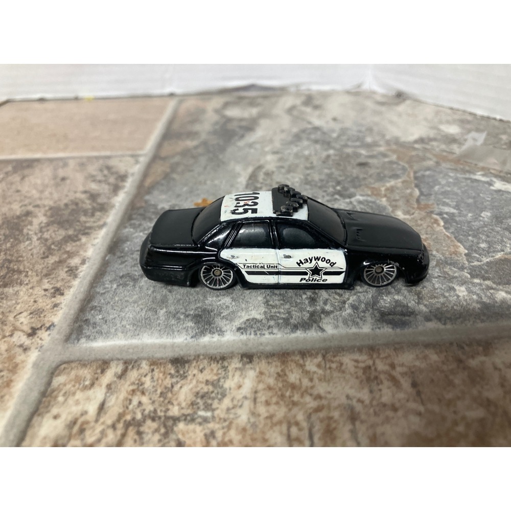 Hot Wheels Haywood Police‎ Tactical Unit 1035 Black Diecast Toy Car